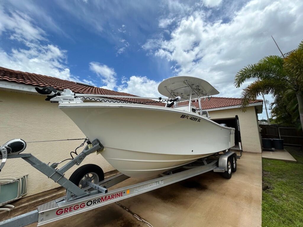 2019 Regulator 23