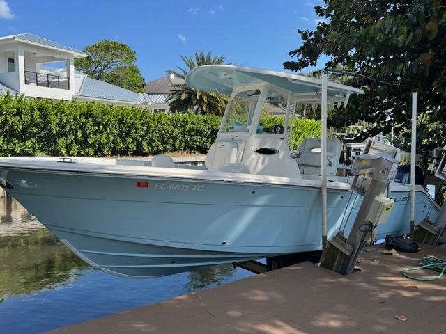2022 Cobia 240 Center Console