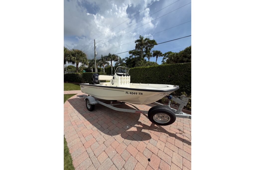 2023 Boston Whaler 150 Montauk
